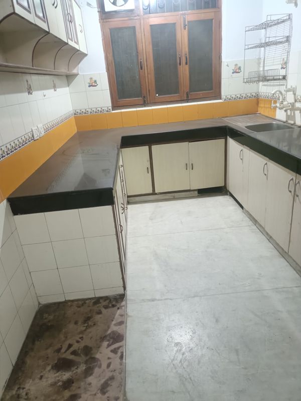 2 BHK 950 Sq.Ft. Independent House in RWA Apartments Sector 72