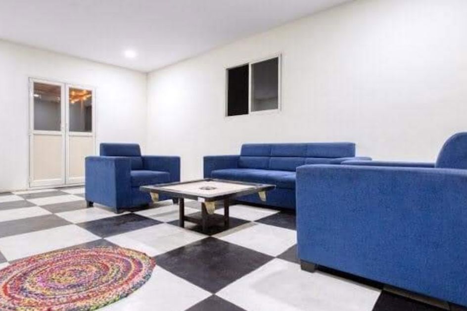 1.5 BHK + Study Room 680 Sq.Ft. Builder Floor in Rekha RV Apartment