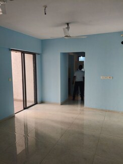 1 BHK Apartment For Rent in Lodha Lakeshore Greens