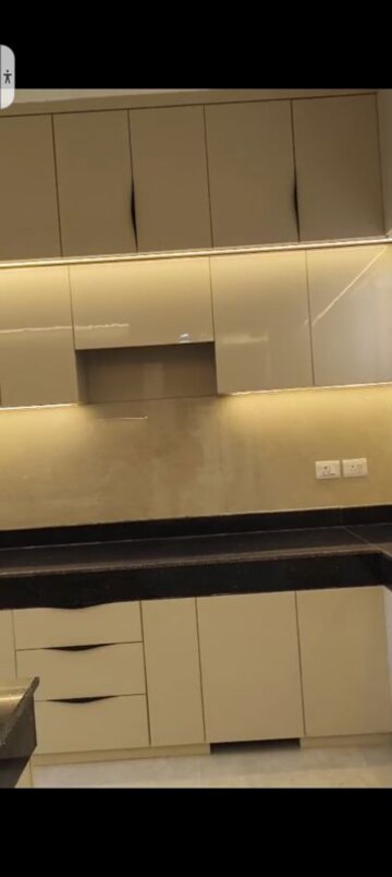 Furnished Amenities in 3.5 BHK Apartment at Rishita Mulberry Heights, Sushant Golf City – for Rent