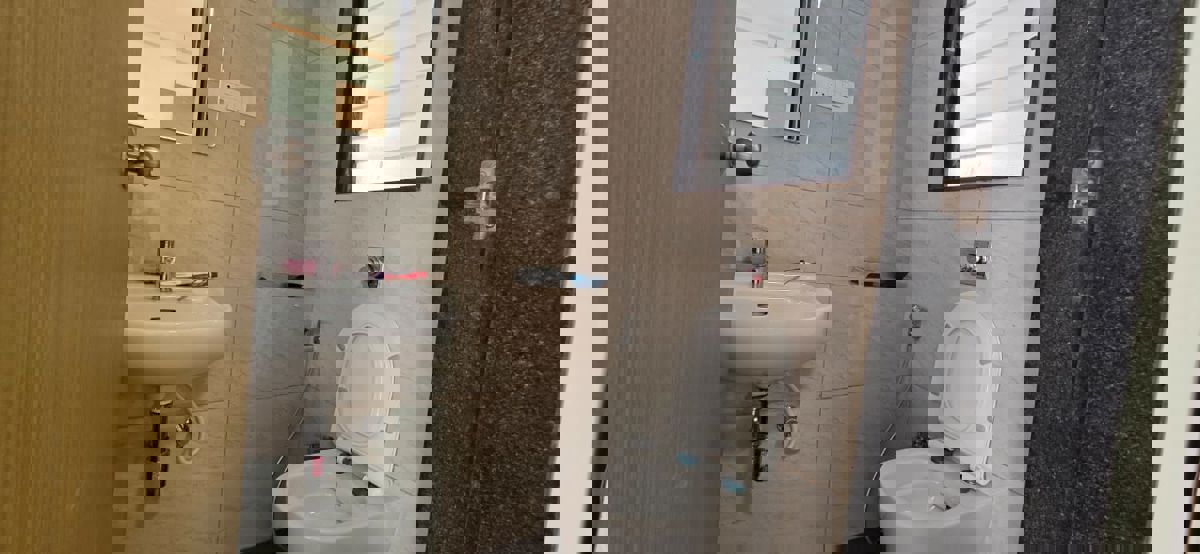 Pg For Rent in Chandak 34 Park Estate