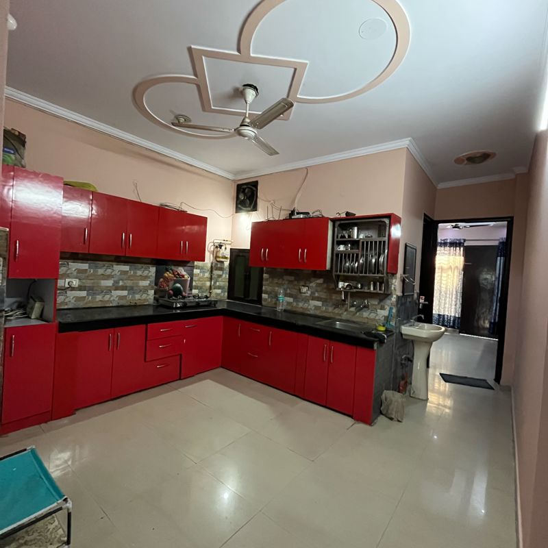 2 BHK + Pooja Room Builder Floor For Rent in Uttam Nagar