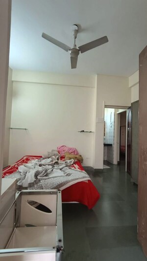 Bedroom in 5 BHK Independent House at Rituraj CHS Market Yard, Market Yard – for Rent