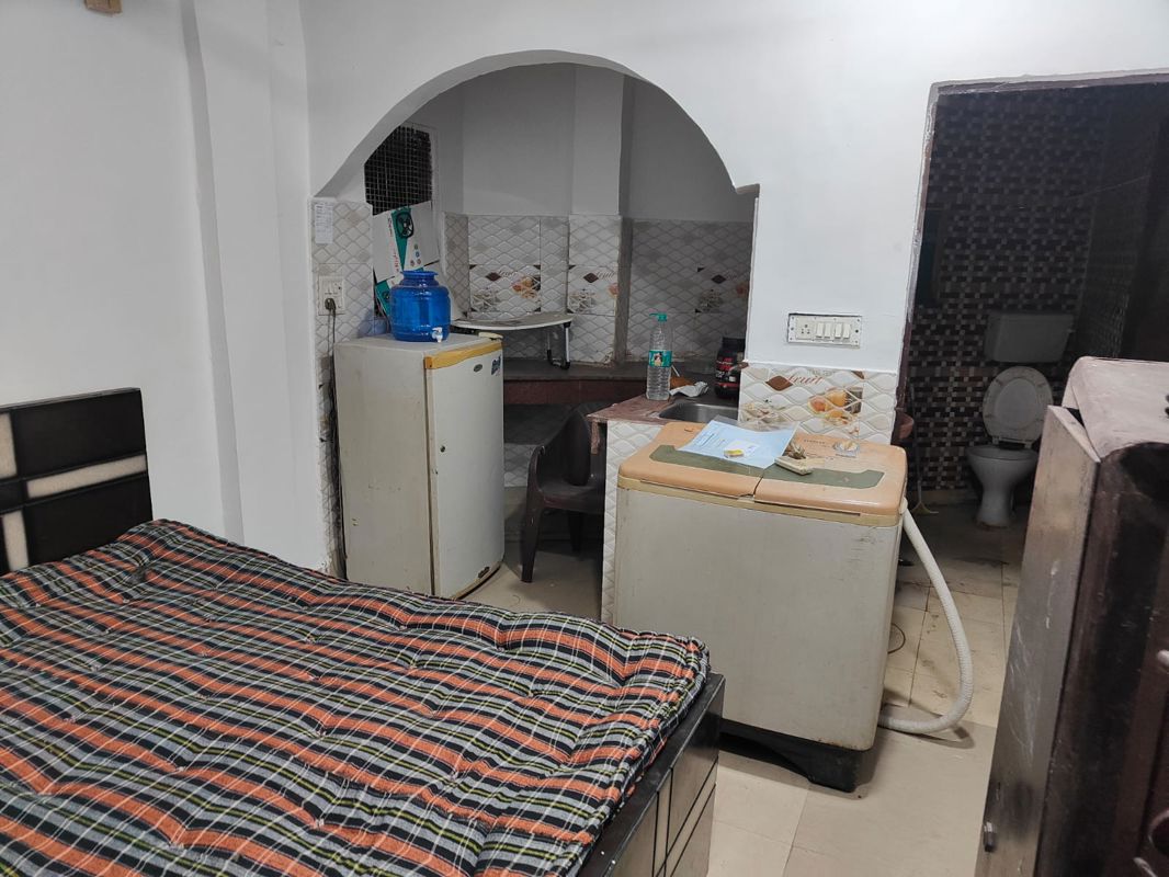 1 RkBuilder Floor For Rent in Lajpat Nagar 4