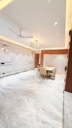 4 BHK + Pooja Room,Servant Room Builder Floor For Sale in BPTP Green Oaks