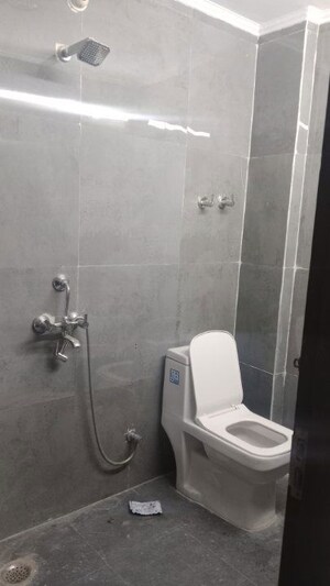 Bathroom in 1 BHK Apartment at Chattarpur – for Rent