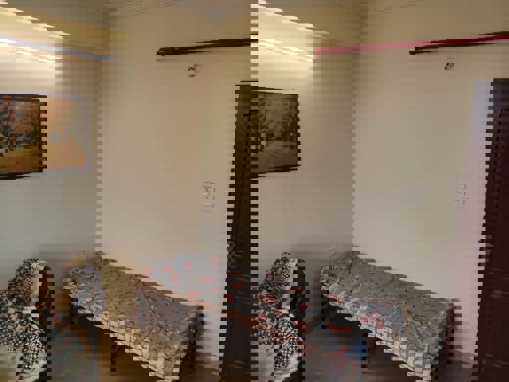 3 BHK + Servant Room Apartment For Rent in SVP Gulmohur Garden