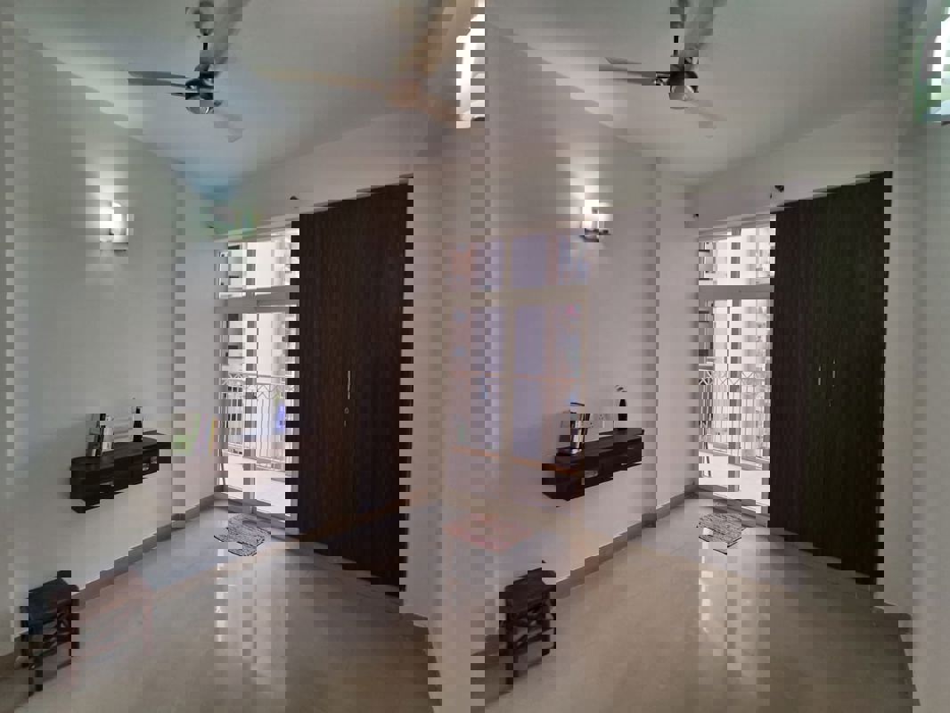 2.5 BHK + Study Room Apartment For Sale in Nimbus The Hyde park