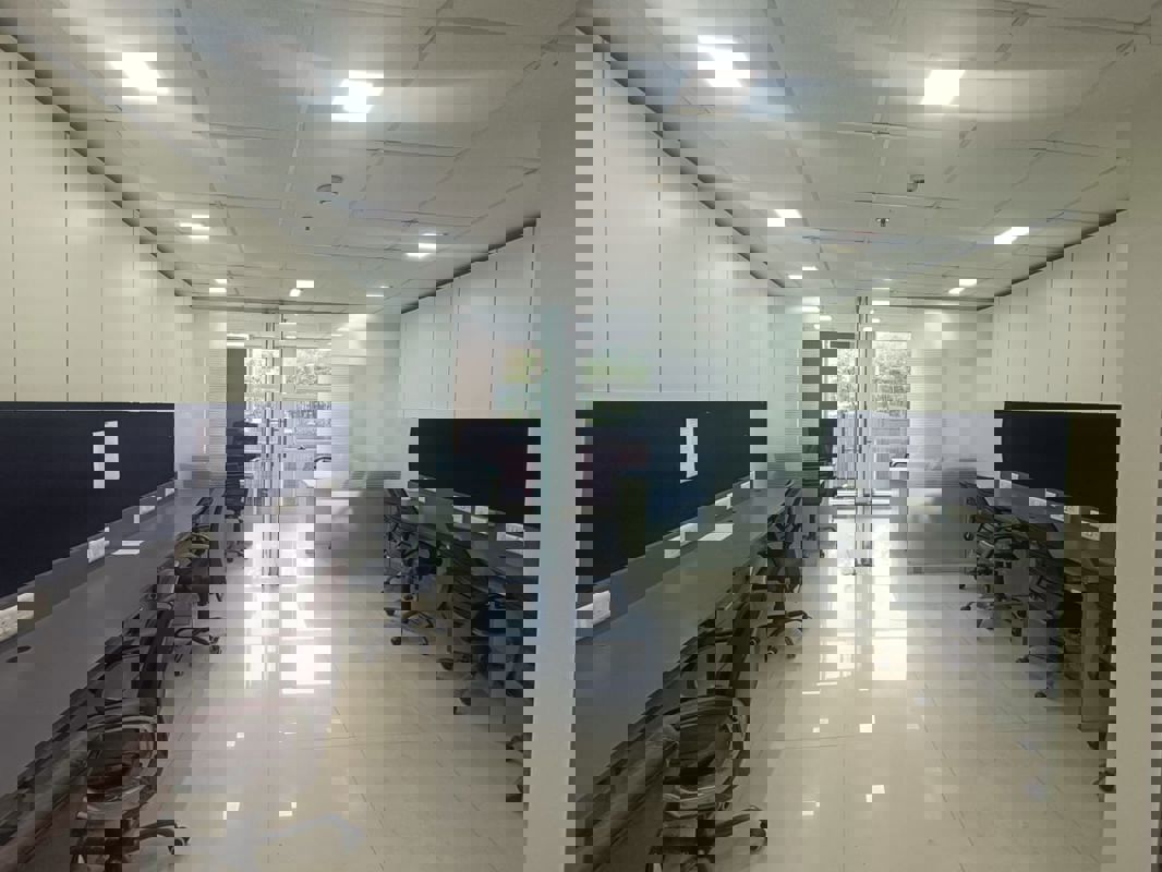 Office Space For Rent in Satra Plaza