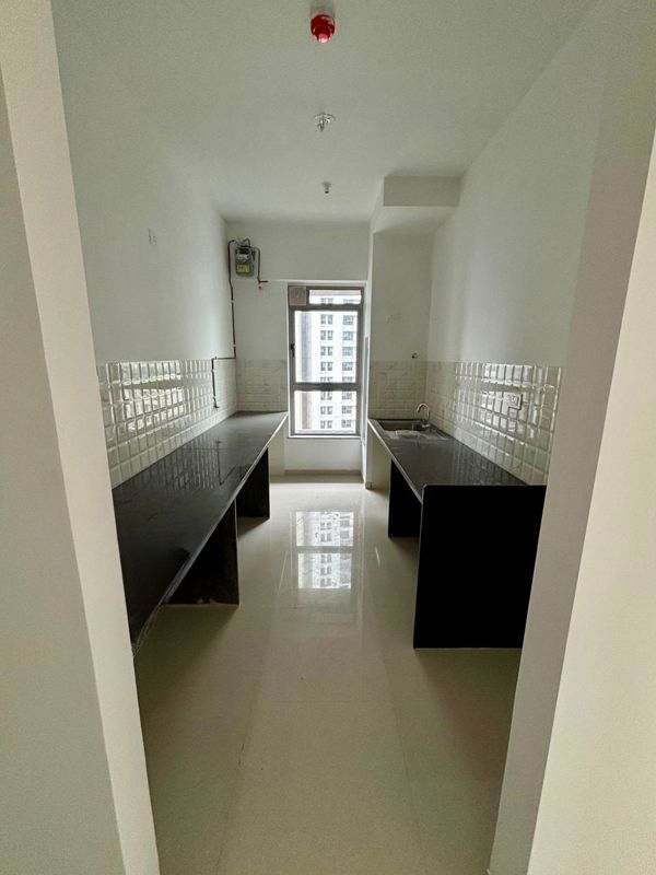 2 BHK + Pooja Room 800 Sq.Ft. Apartment in Kalpataru Immensa B