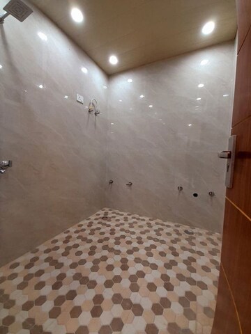 Bathroom in 3 BHK Builder Floor at Divyansh Homes, Indrapuram – for Rent