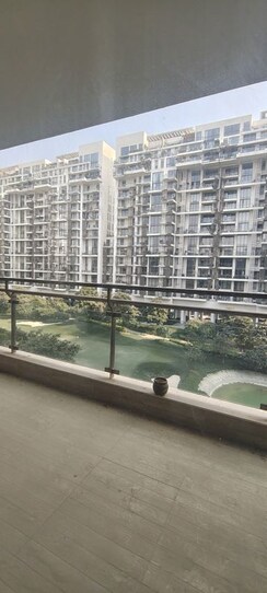3.5 BHK + Pooja Room,Servant Room,Study Room,Extra Room Apartment For Sale in M3M Golf Estate