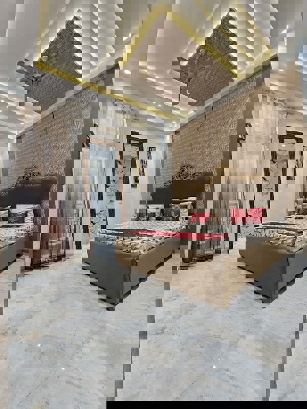 4 BHK + Servant Room,Extra Room Apartment For Rent in Parx Laureate