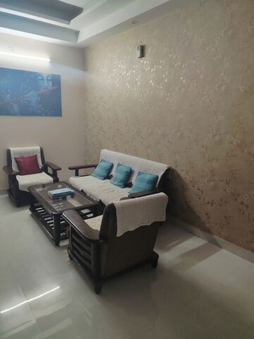 Living Room in 2 BHK Builder Floor at Sector 9 – for Rent