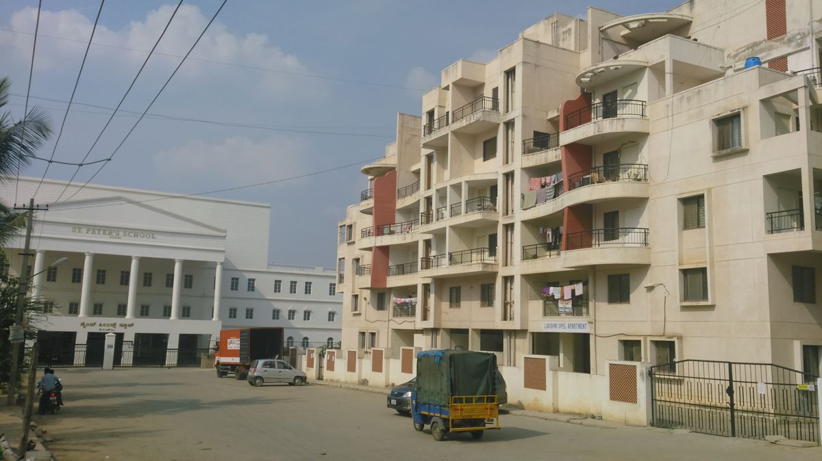 2 BHK + Basement Apartment For Rent in Lakshmi Opel