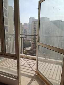 3.5 BHK + Servant Room Apartment For Rent in Shree Vardhman Flora