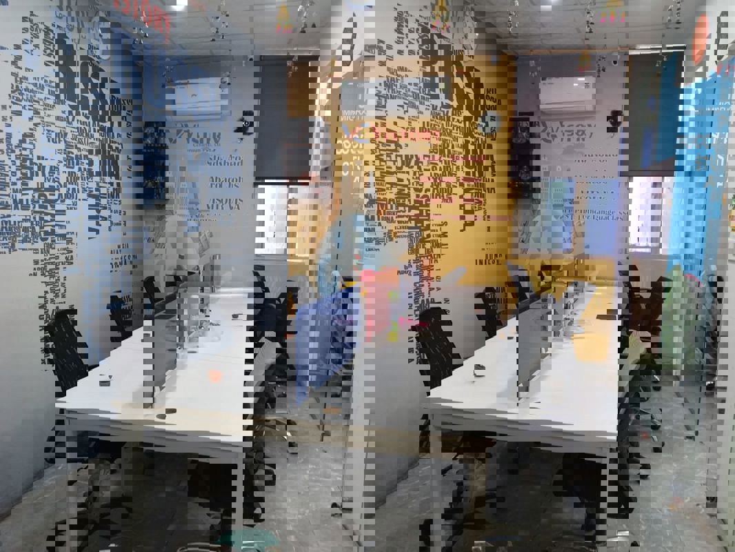 Office Space For Rent in Sector 16