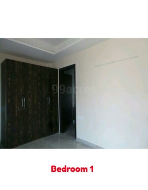 Room in 3 BHK Builder Floor at Ansal API Esencia, Sector 67 – for Sale