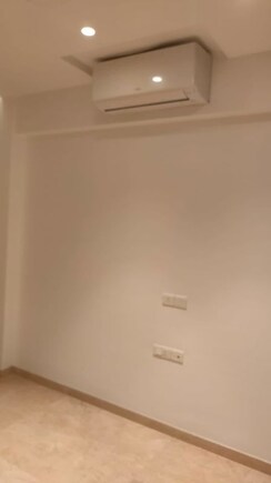 2 BHK Apartment For Rent in Hiranandani Castle Rock