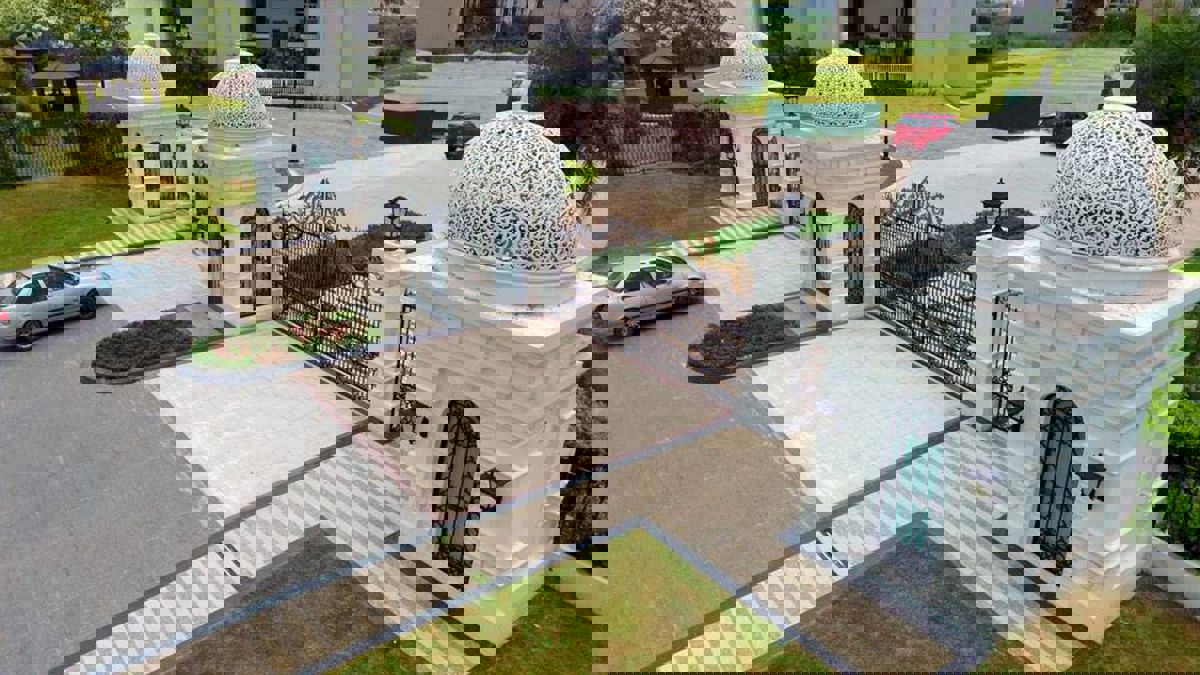 2.5 BHK + Store Room 1415 Sq.Ft. Apartment in Omaxe The Resort