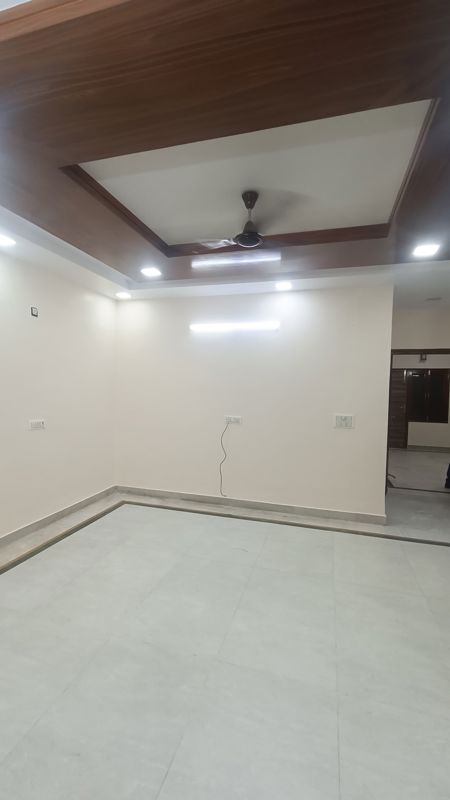 3 BHK + Pooja Room Builder Floor For Rent in South City 2