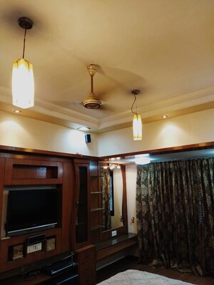 Bedroom in 3 BHK Apartment at Kalpa Taru Divya Swapna, Chembur – for Rent