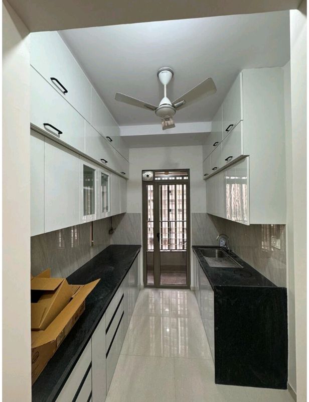 2 BHK + Pooja Room Apartment For Rent in Kalpataru Paramount