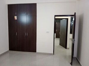 Room in 3 BHK Apartment at SS Mayfield Gardens, Sector 51 – for Rent