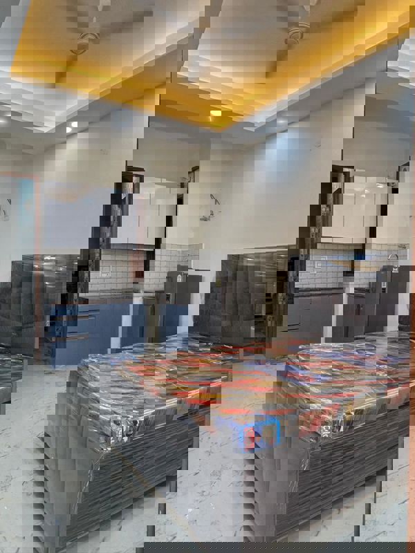 1 RkBuilder Floor For Rent in Saket