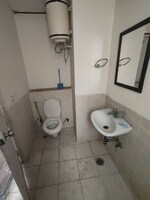 3 BHK + Servant Room 1365 Sq.Ft. Apartment in Jaypee Greens Kosmos