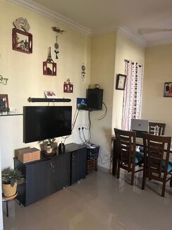 2 BHK + Extra Room Apartment For Rent in Raunak Laxmi Narayan Residency