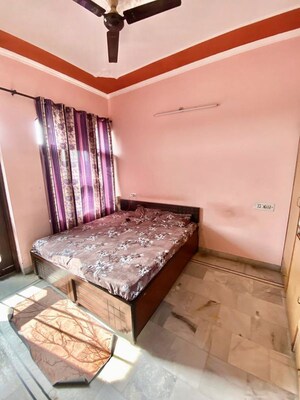 1 BHK Independent House For Rent in Sector 21