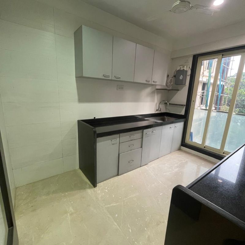 3 BHK + Servant Room Apartment For Sale in Bandra West