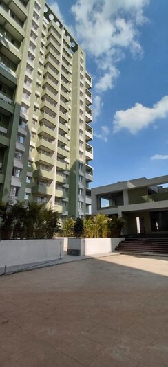 2 BHK + Pooja Room Apartment For Sale in VTP Leonara