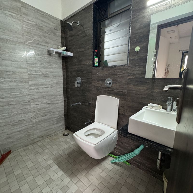 1 BHK + Extra Room Apartment For Sale in Regency Anantam