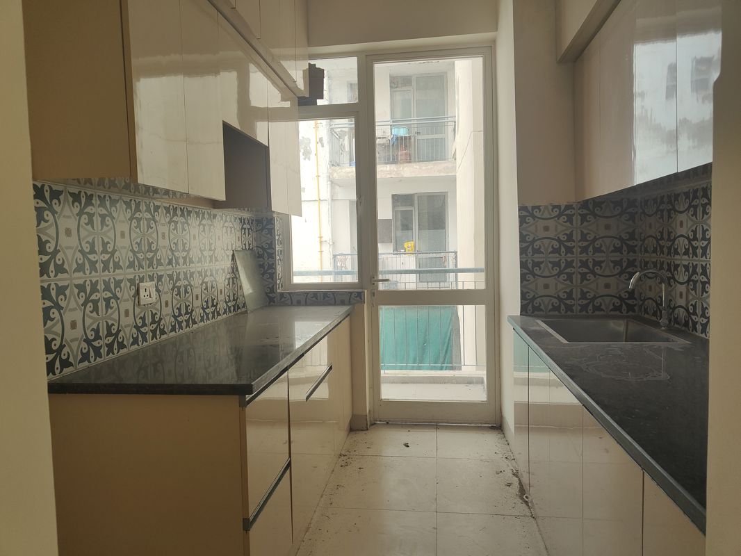 2 BHK Apartment For Sale in Vatika City Homes