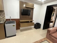 1 BHK Builder Floor For Rent in White Town House