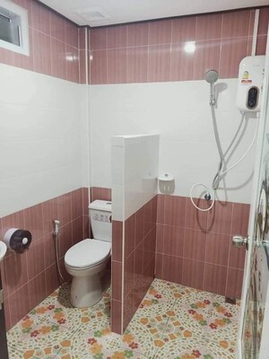 Bathroom in  Pg at Vineet Khand – for Rent