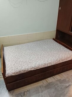 3 BHK + Extra Room Apartment For Rent in Kothare House