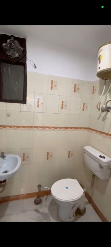 1 BHK Builder Floor For Rent in Khirki Extension