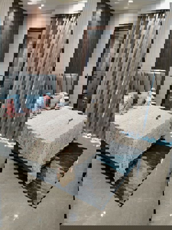 3 BHK 132 Sq.Ft. Builder Floor in BPTP Green Oaks