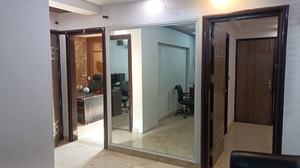 Office Space For Rent in Vaishali Sector 4