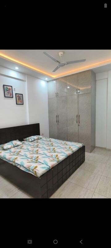 Bedroom in 2.5 BHK Apartment at Express Zenith, Sector 77 – for Rent