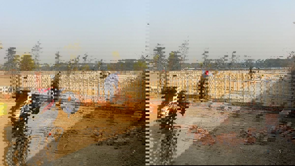 Plot For Sale in Krishna Iscon Valley