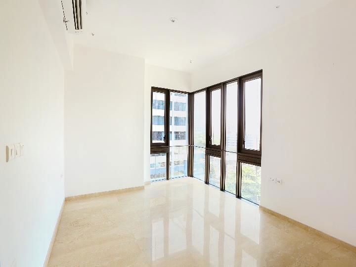 4 BHK + Servant Room,Study Room Apartment For Sale in Lodha The Park