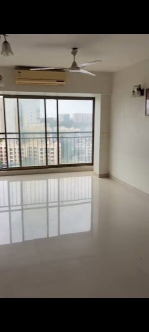 Room in 2.5 BHK Apartment at K Raheja Corp Maple Leaf, Powai – for Sale