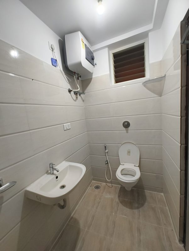 2 BHK + Pooja Room Apartment For Rent in Sai Enclave Indiranagar