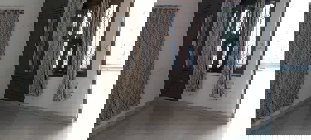 2 BHK + Extra Room Independent House For Rent in Sector 7