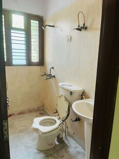 2 BHK + Store Room Independent House For Rent in Sector 7