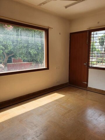 Room in 1 BHK Independent House at Sector 7 – for Rent
